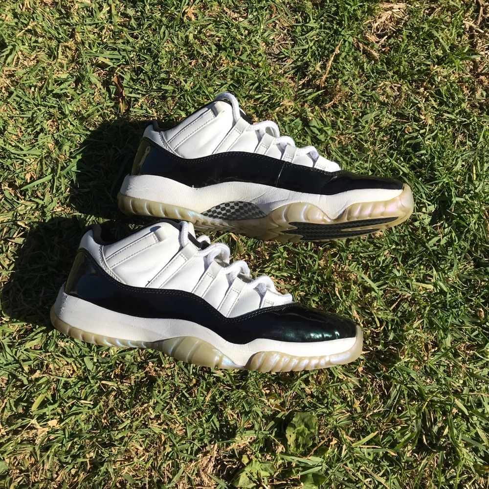 Air Jordan 11 Retro low size 10.5